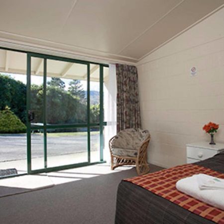 Opal Hot Springs & Holiday Park Okauia 외부 사진